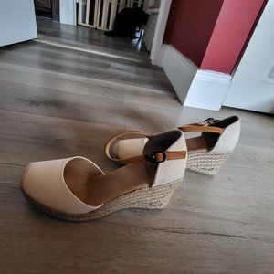 White Mountain Mamba Off White Espadrilles, size 6.5